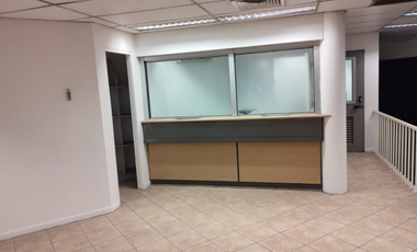 Local Comercial en Arriendo en 162.060 - Metro Santa Rosa