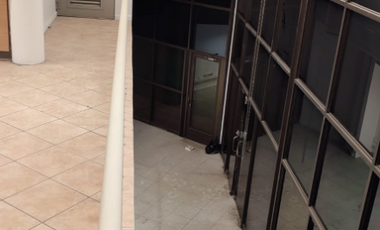 Local Comercial en Arriendo en 162.060 - Metro Santa Rosa