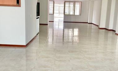 edificio en arriendo en libertadores. Cod A14506