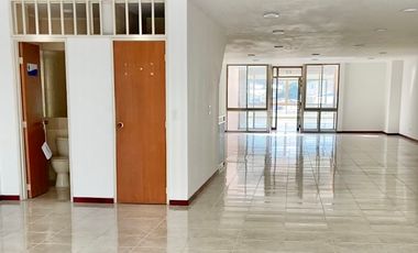 edificio en arriendo en libertadores. Cod A14506