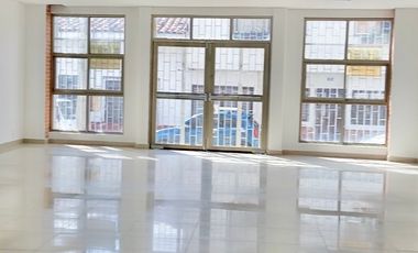 edificio en arriendo en libertadores. Cod A14506