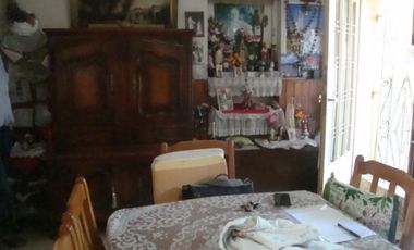 Longchamps: casa con parque y departamento interno