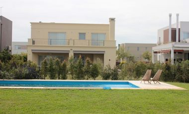 Casa - Araucarias