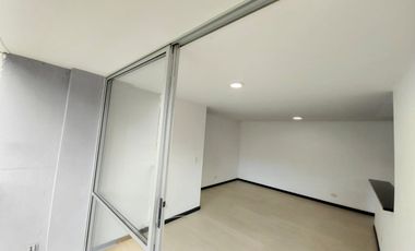 apartamento en arriendo en el trianon. Cod A60562