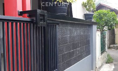 Rumah Dalam Komplek Bagus Dan Modern Di Cipinang Jakarta Timur