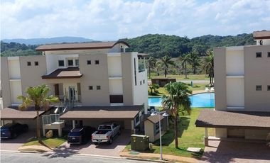 Se VENDE Apto en Playa Escondida - Colón
