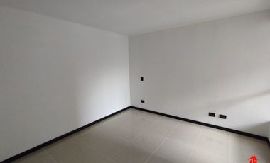 apartamento en arriendo en alto de las flores. Cod A6495
