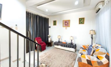 Rumah 2 Lt SHM 15 Menit ke Mall AEON BSD Dibantu KPR J-44905