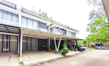 Rumah 2 Lt SHM 15 Menit ke Mall AEON BSD Dibantu KPR J-44905