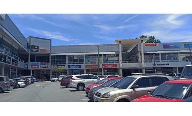 Se Alquilan Locales en Brisas Mall con excelente ubicación.