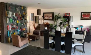 Casa sola en venta con acabados de lujo y vista panorámica desde su roof garden
