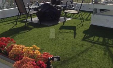 Casa sola en venta con acabados de lujo y vista panorámica desde su roof garden