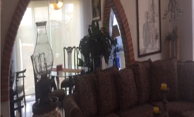 CASA EN VENTA EN FRACC VIÑEDOS TEQUISQUIAPAN