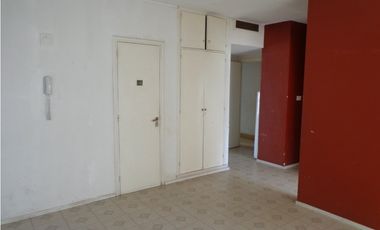 Piso de 135 m2 totales en Plena zona Shooping Los Gallegos