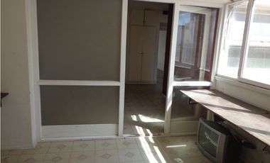 Piso de 135 m2 totales en Plena zona Shooping Los Gallegos