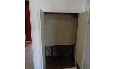 Piso de 135 m2 totales en Plena zona Shooping Los Gallegos