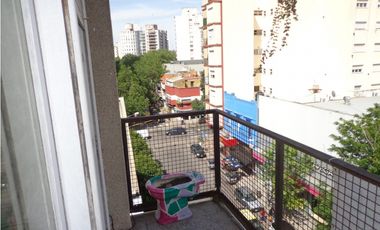 Piso de 135 m2 totales en Plena zona Shooping Los Gallegos