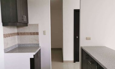 Venta de departamento en La Romareda, ave Narcisa de Jesús, planta baja.