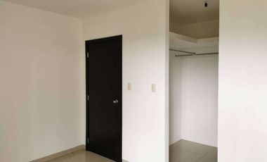 Venta de departamento en La Romareda, ave Narcisa de Jesús, planta baja.