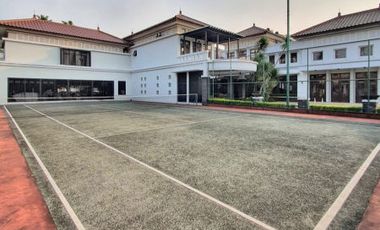 RUMAH MEWAH dgn LAP.TENIS, S.POOL at Jl LEBAK BULUS, JAKSEL