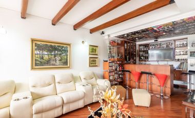 casa en arriendo/venta en cedro golf. Cod A5136