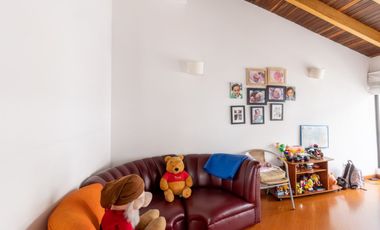 casa en arriendo/venta en cedro golf. Cod A5136