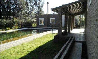 Establecimiento para producción de Kiwi. Ruta 226. El Coyunco.