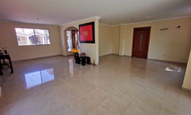 Casa en Venta en Samborondón