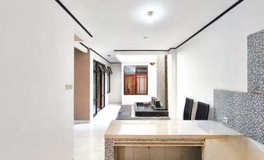 Rumah 5 Kamar Tidur SHM 15 Menit ke Gerbang Tol Serpong 5 J-46573