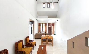 Rumah 5 Kamar Tidur SHM 15 Menit ke Gerbang Tol Serpong 5 J-46573