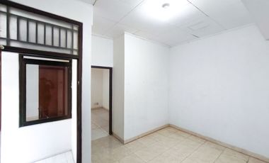 Rumah 5 Kamar Tidur SHM 15 Menit ke Gerbang Tol Serpong 5 J-46573