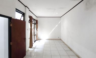Rumah 5 Kamar Tidur SHM 15 Menit ke Gerbang Tol Serpong 5 J-46573