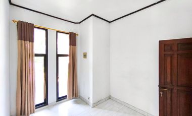 Rumah 5 Kamar Tidur SHM 15 Menit ke Gerbang Tol Serpong 5 J-46573