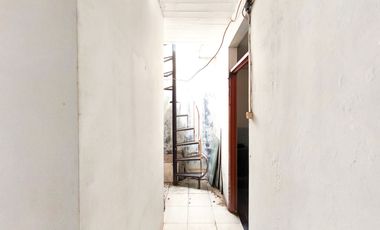 Rumah 5 Kamar Tidur SHM 15 Menit ke Gerbang Tol Serpong 5 J-46573