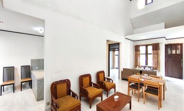 Rumah 5 Kamar Tidur SHM 15 Menit ke Gerbang Tol Serpong 5 J-46573