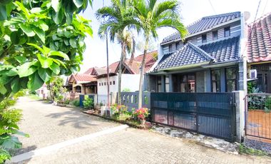 Rumah 5 Kamar Tidur SHM 15 Menit ke Gerbang Tol Serpong 5 J-46573