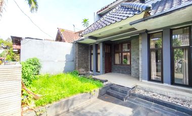 Rumah 5 Kamar Tidur SHM 15 Menit ke Gerbang Tol Serpong 5 J-46573
