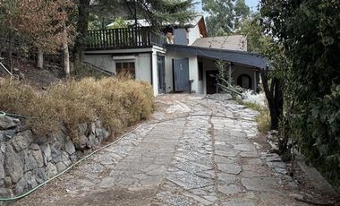 Casa en arriendo de 4 dorm. en La Reina