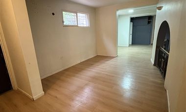 Casa en arriendo de 4 dorm. en La Reina