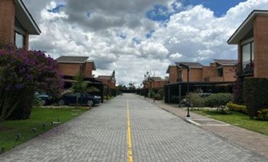 casa en venta en cajicá. Cod V5128