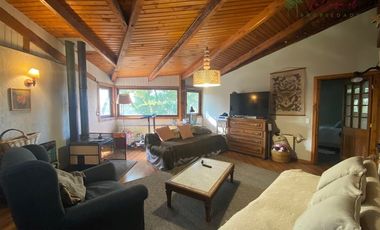 Preciosa casa en arriendo de 7 dorm. en Talagante