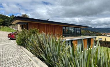 casa en venta en la calera. Cod V8226