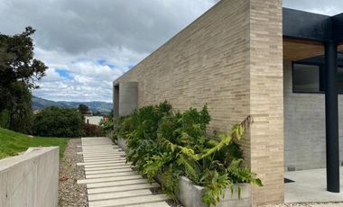 casa en venta en la calera. Cod V8226