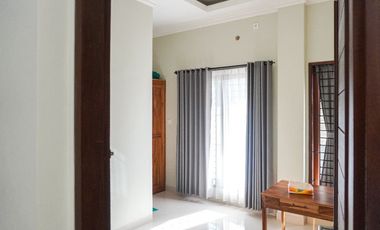 RUMAH BARU LANTAI 3 VIEW PANTAI MELASTI BANGUNAN KOKOH