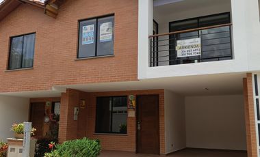 casa en arriendo en sector viva la ceja. Cod A216612