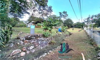 VENDO HERMOSA CASA VIA PRINCIPAL BOQUETE