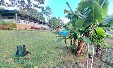 VENDO HERMOSA CASA VIA PRINCIPAL BOQUETE