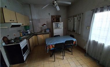 CASA PH FRENTE PLANTA BAJA