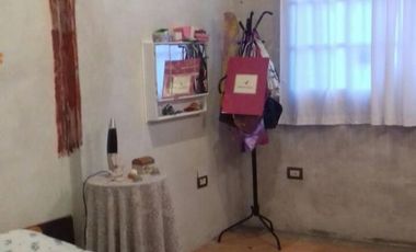 Chalet ubicado a 300 metros de Av. Hipólito Yrigoyen