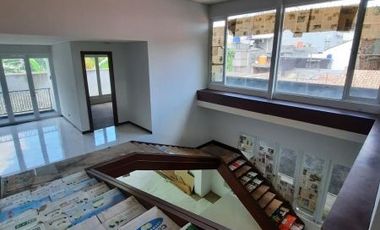 DIJUAL RUMAH MODERN, BARU at Jl GEDUNG HIJAU, PONDOK INDAH, JAKSEL